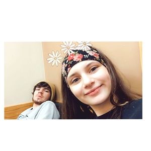 Meet your Posher, Marissa